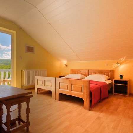 Ranch Terra Hotel Irinovac Buitenkant foto
